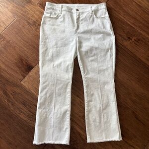 Chico's Size 2 White Perfect Stretch Girlfriend Flare Ankle Jeans Womens Size 12